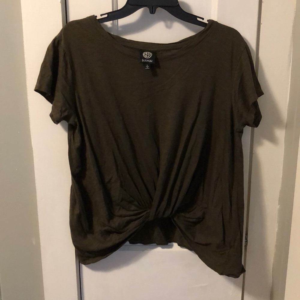 Bobeau knot front tee